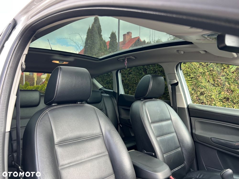 Ford Kuga 2.0 TDCi 4x4 Titanium - 31