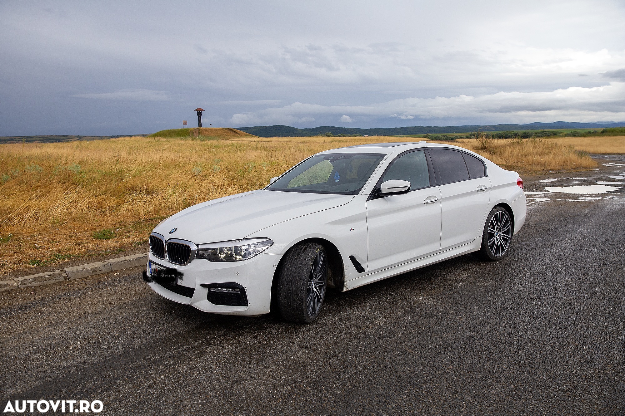 BMW Seria 5 520d xDrive AT - 13