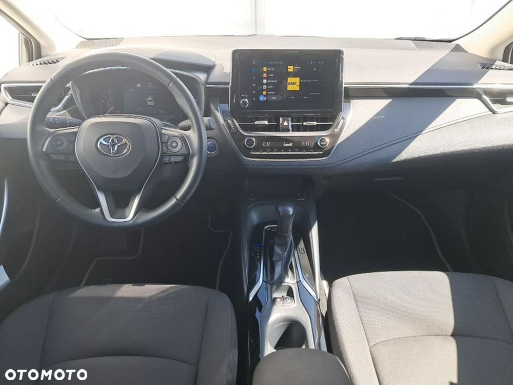 Toyota Corolla - 11