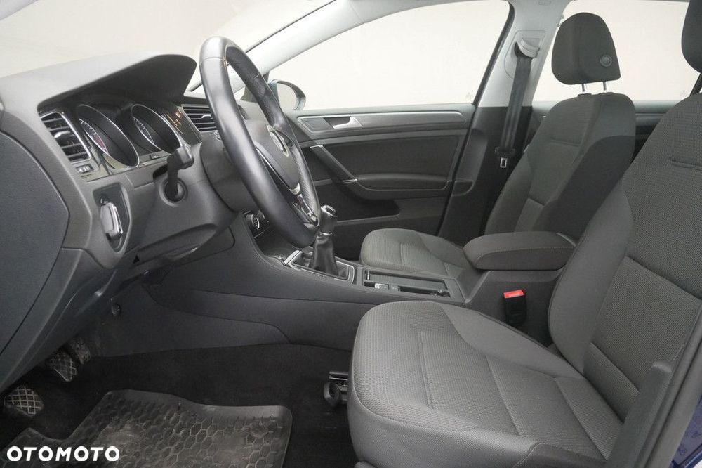 Volkswagen Golf Variant - 12