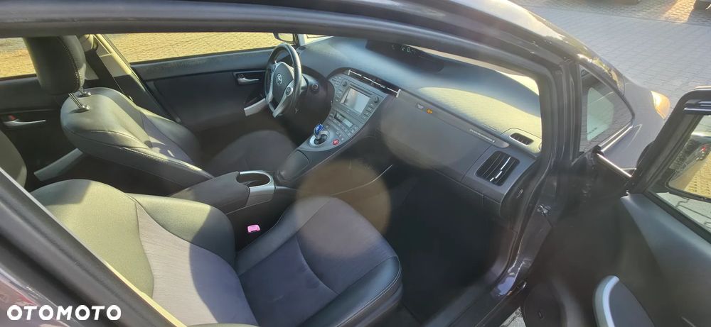 Toyota Prius - 15