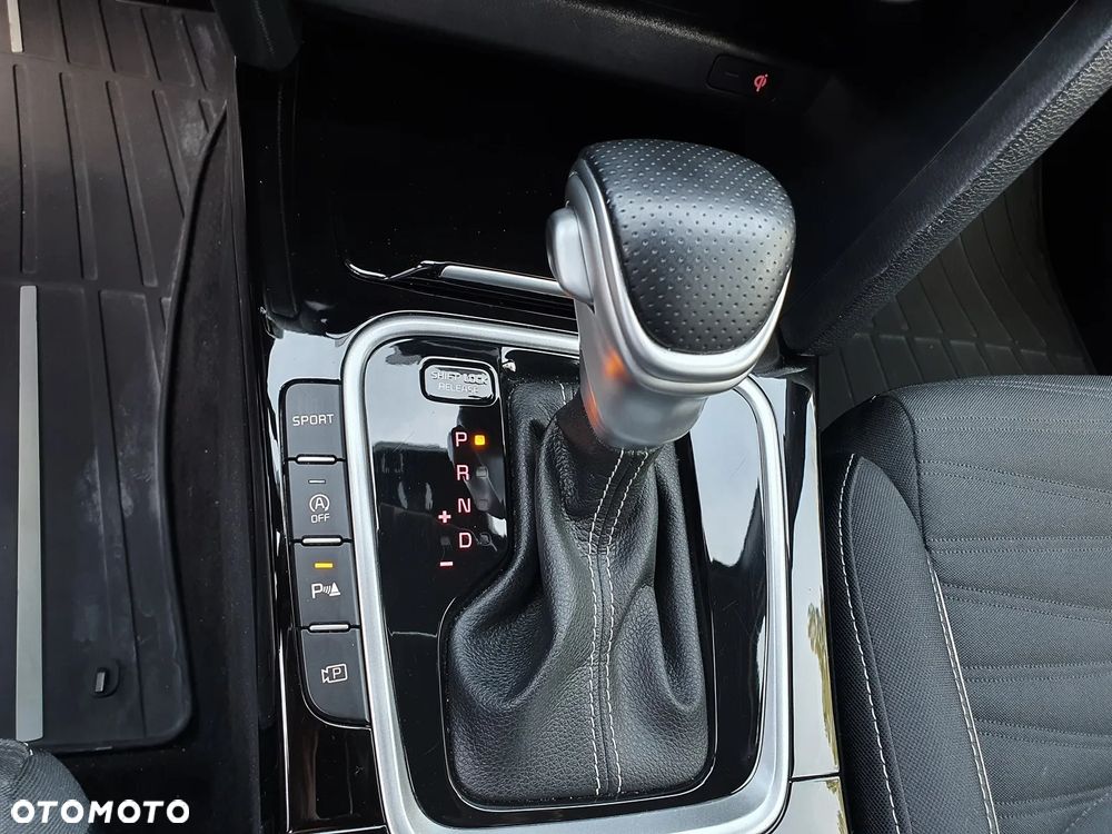 Kia Ceed 1.5 T-GDI GT-Line DCT - 21