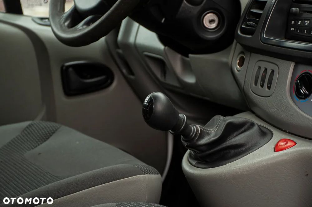 Opel VIVARO BRYGADÓWKA 6os - 36