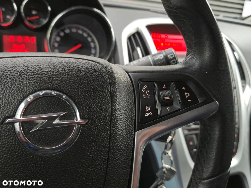 Opel Astra IV 1.4 Cosmo - 21