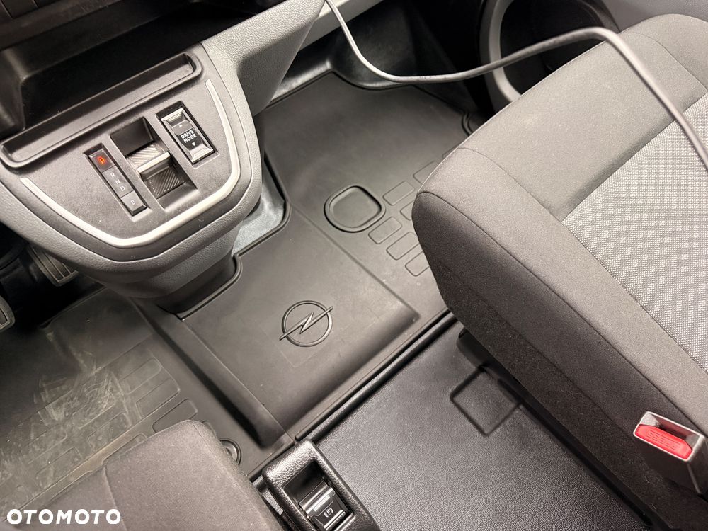 Opel e-Vivaro - 20