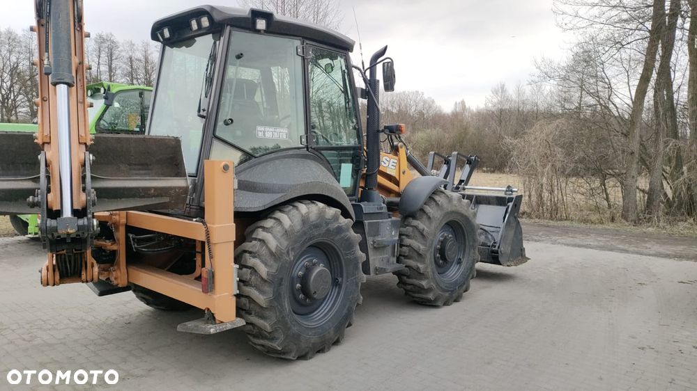 Case 695ST - 3