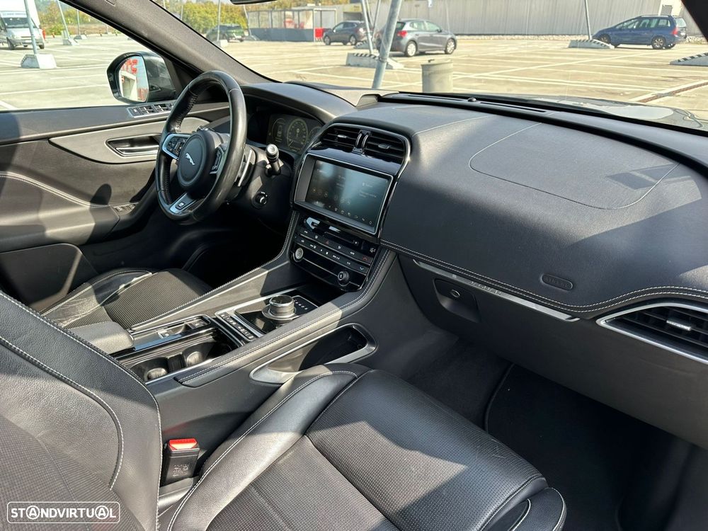 Jaguar F-Pace 2.0 i4D R-Sport AWD Aut. - 13