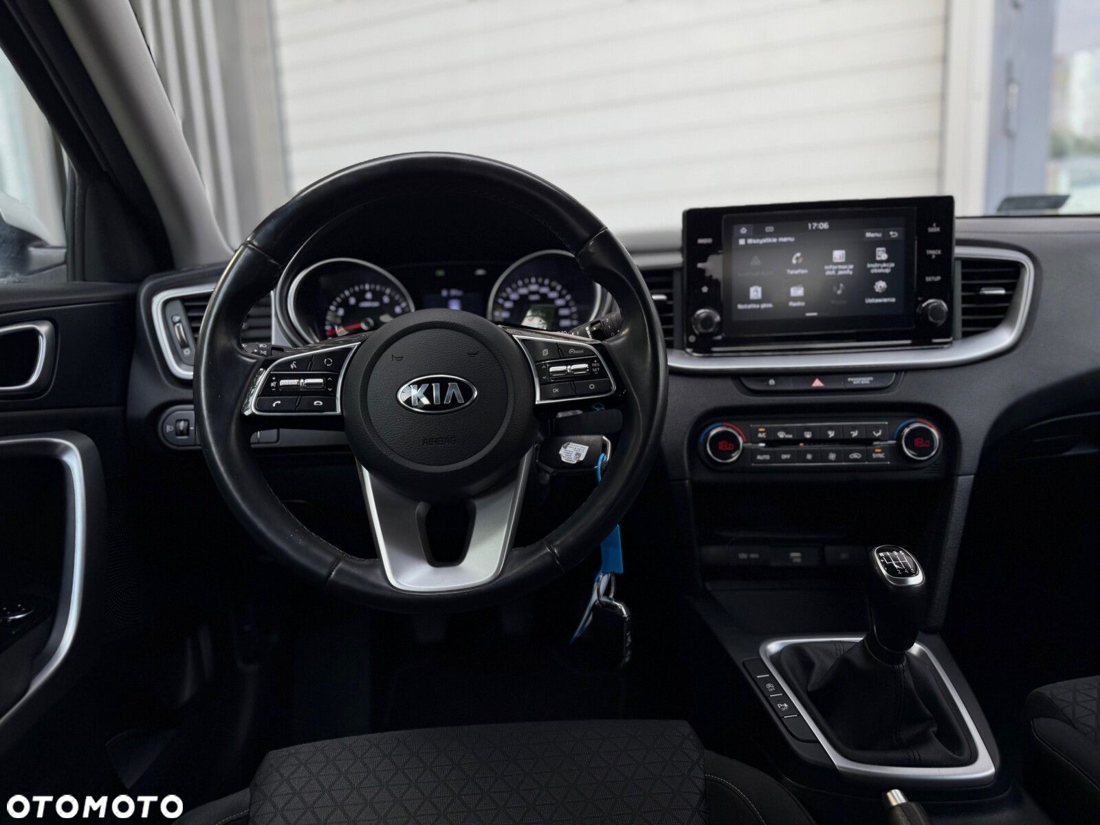 Kia XCeed 1.4 T-GDI M - 13
