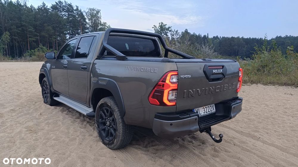 Toyota Hilux 2.8 D-4D Double Cab Invincible Sport 4x4 - 16