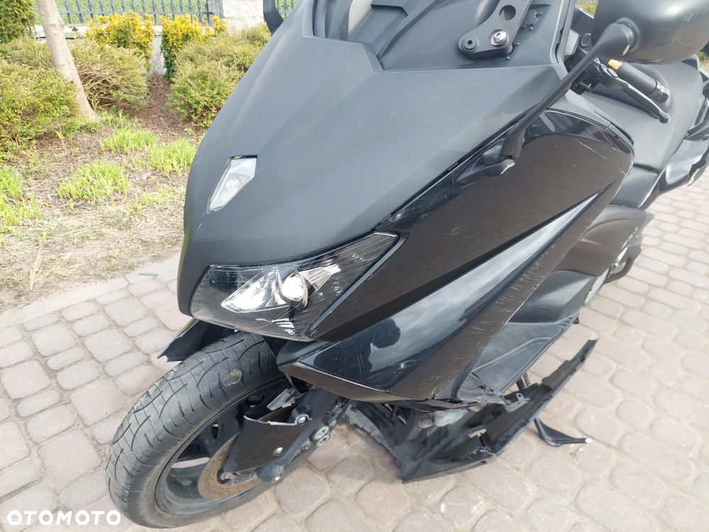 Yamaha Tmax - 22