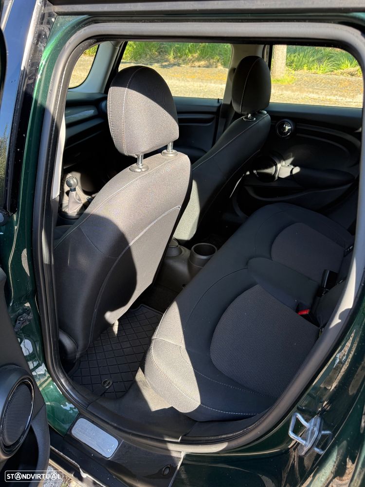 MINI 5 Portas Cooper D - 13