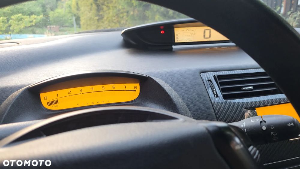 Citroën C4 1.6 16V Impress - 11