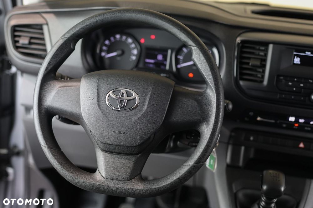 Toyota Proace Verso - 26