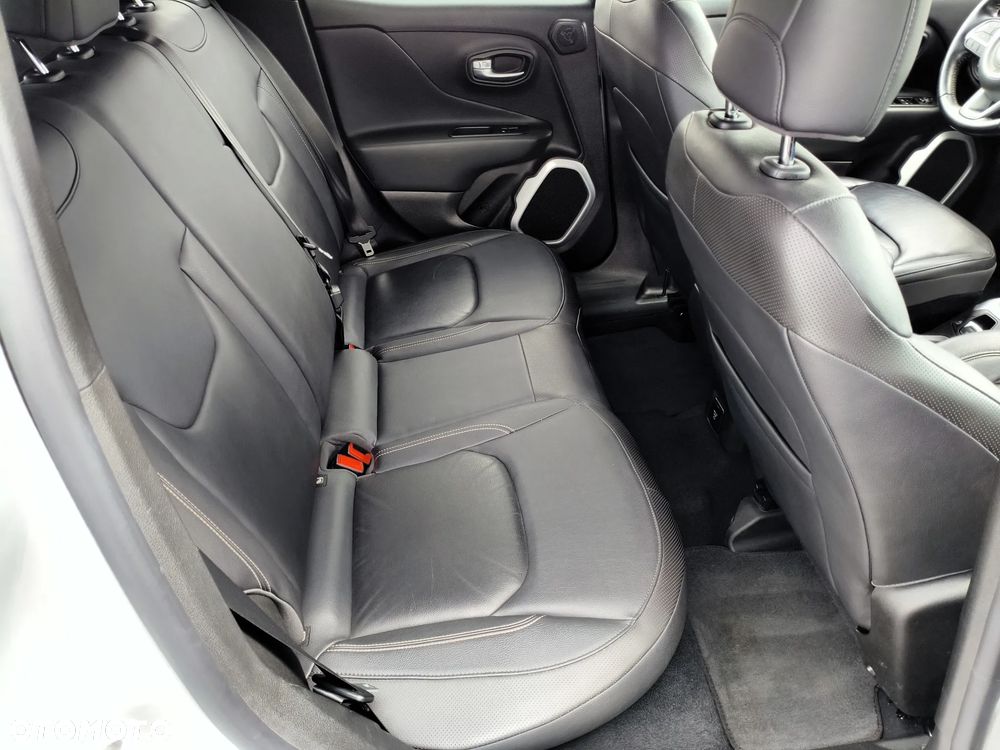 Jeep Renegade 1.4 MultiAir DSG Limited - 24