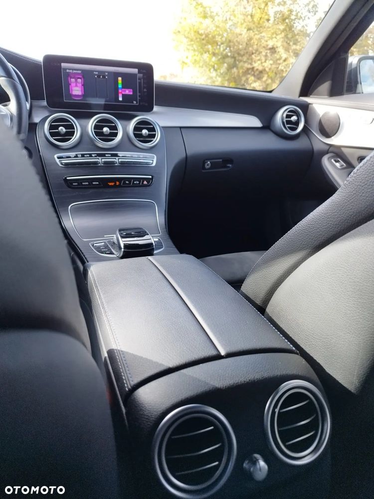 Mercedes-Benz Klasa C 220 d 9G-TRONIC AMG Line - 37