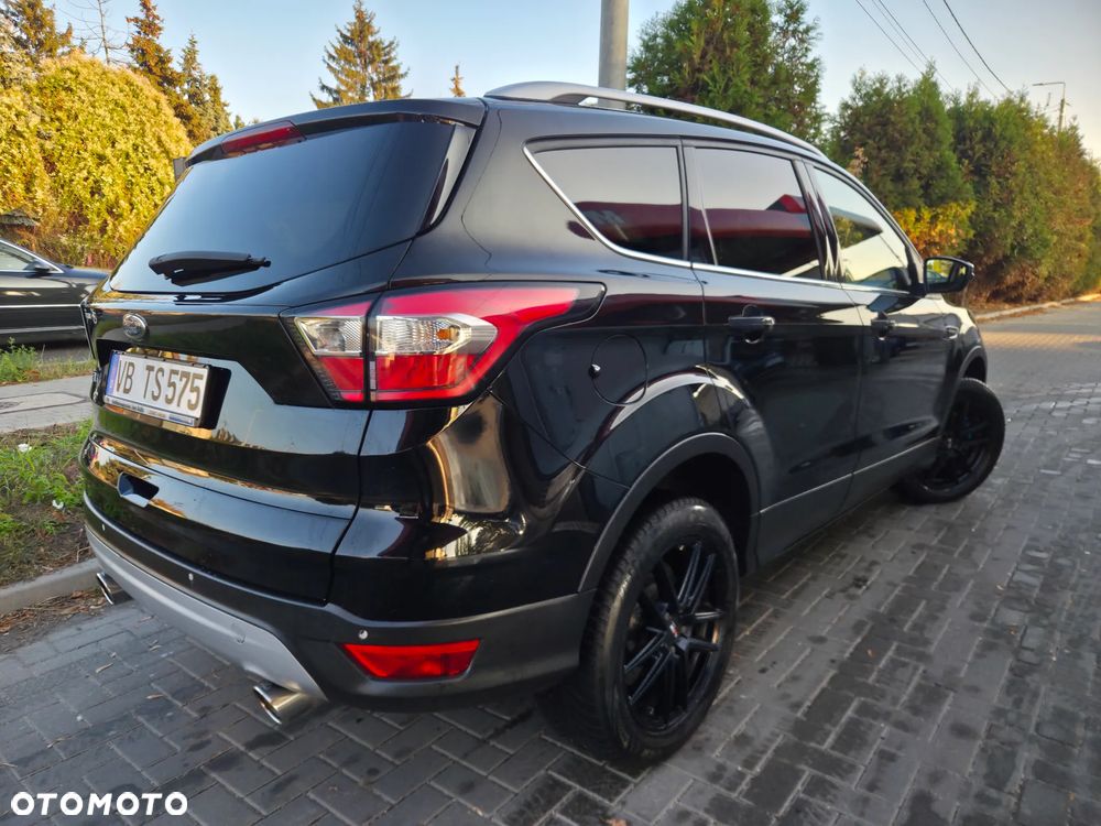 Ford Kuga 2.0 TDCi 2x4 Titanium - 14