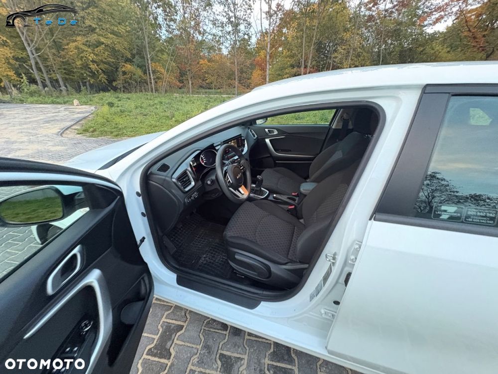 Kia Ceed 1.0 T-GDI L Business Line Plus - 17
