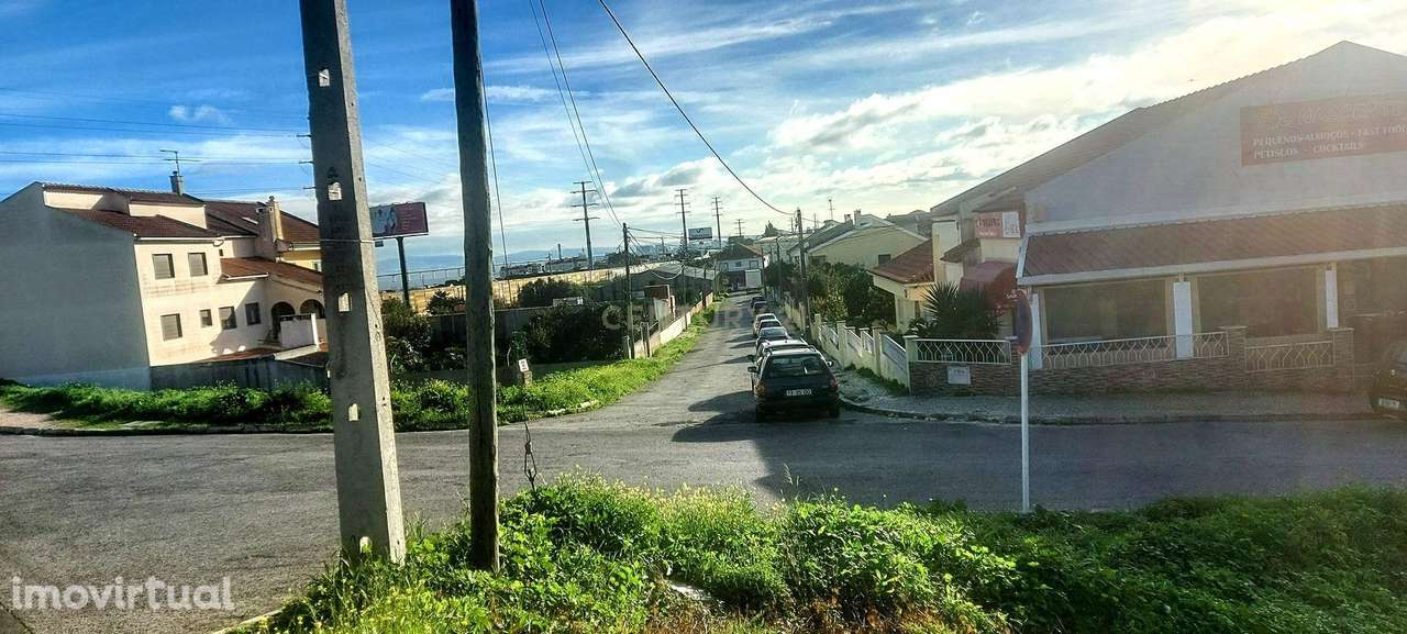 TERRENO EM GAVETO - Grande imagem: 3/7