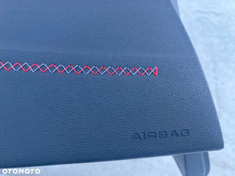 AUDI A3 8Y DESKA KONSOLA KOKPIT PULPIT PÓŁKA PARAPET SZYTA SKÓRA AIRBAG FOTELA W FOTEL PODUSZKI POWIETRZNE KIEROWCY PASAŻERA PASY PAS KURTYNA MIX DESKA ORYGINAŁ NOWA !!! - 10