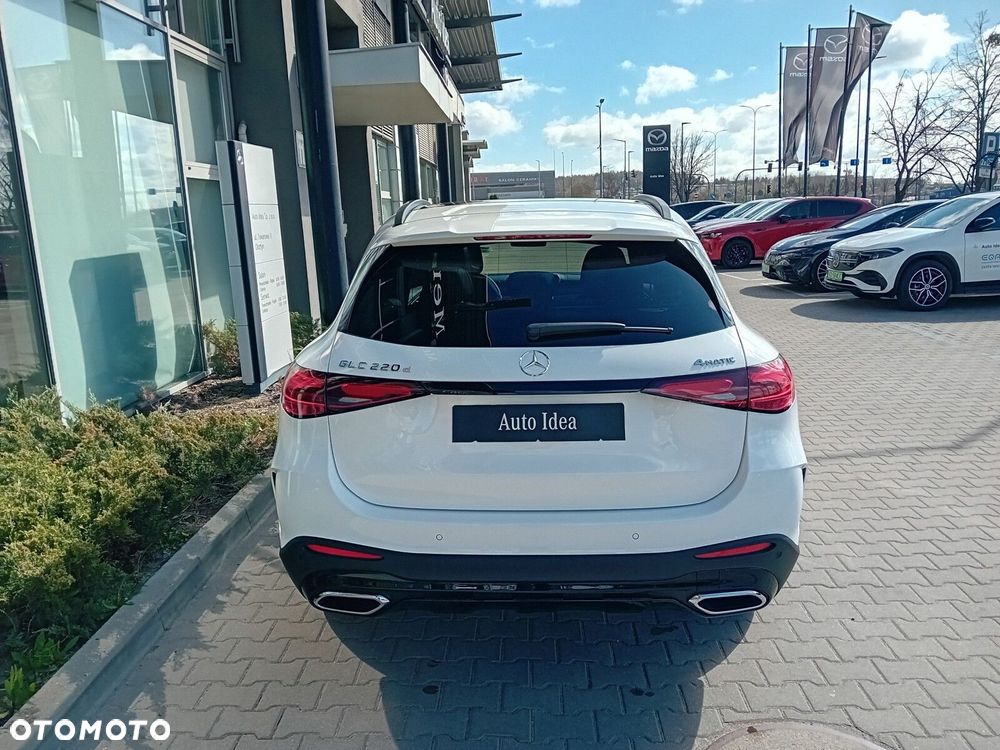 Mercedes-Benz GLC - 7