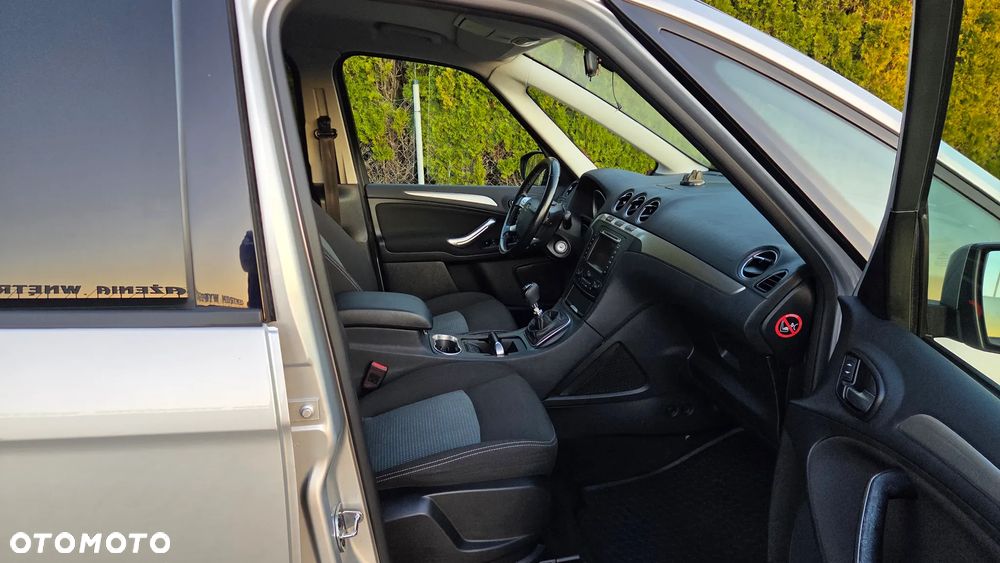 Ford Galaxy 2.0 TDCi Titanium - 24