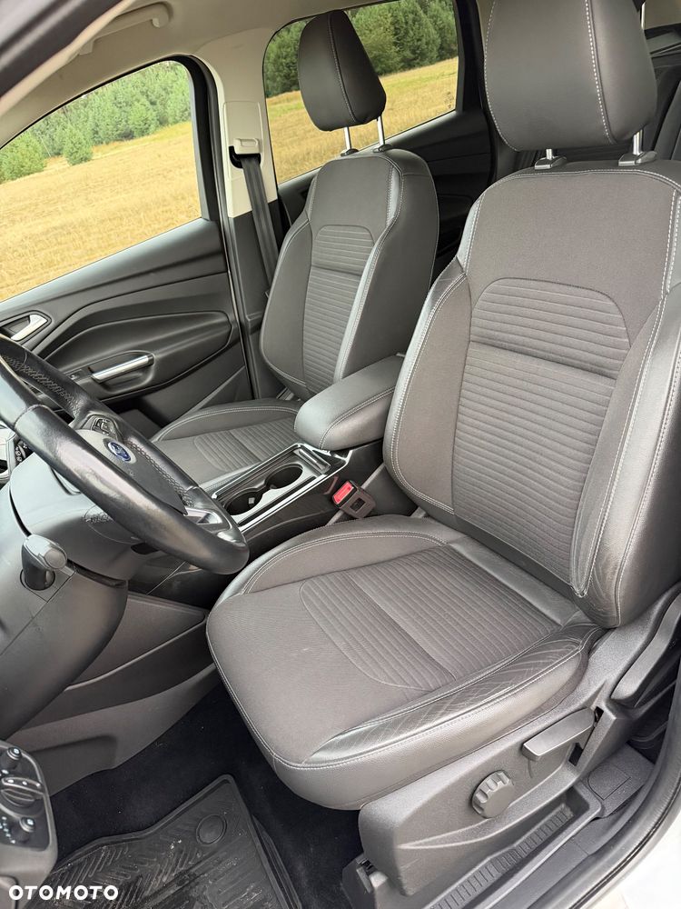 Ford Kuga 2.0 TDCi AWD Titanium - 9