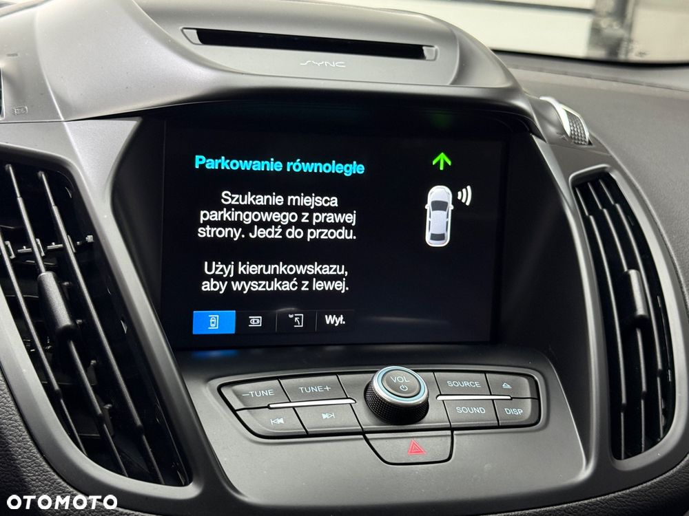 Ford Kuga 1.5 EcoBoost 2x4 Titanium - 20