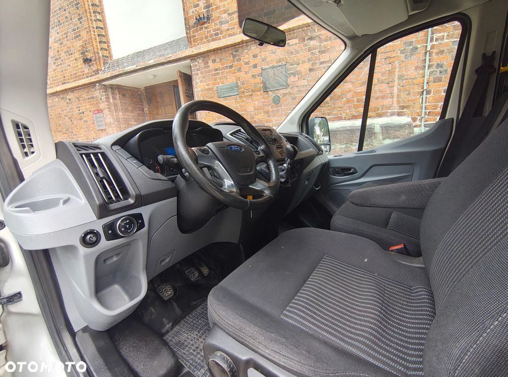 Ford Transit - 8