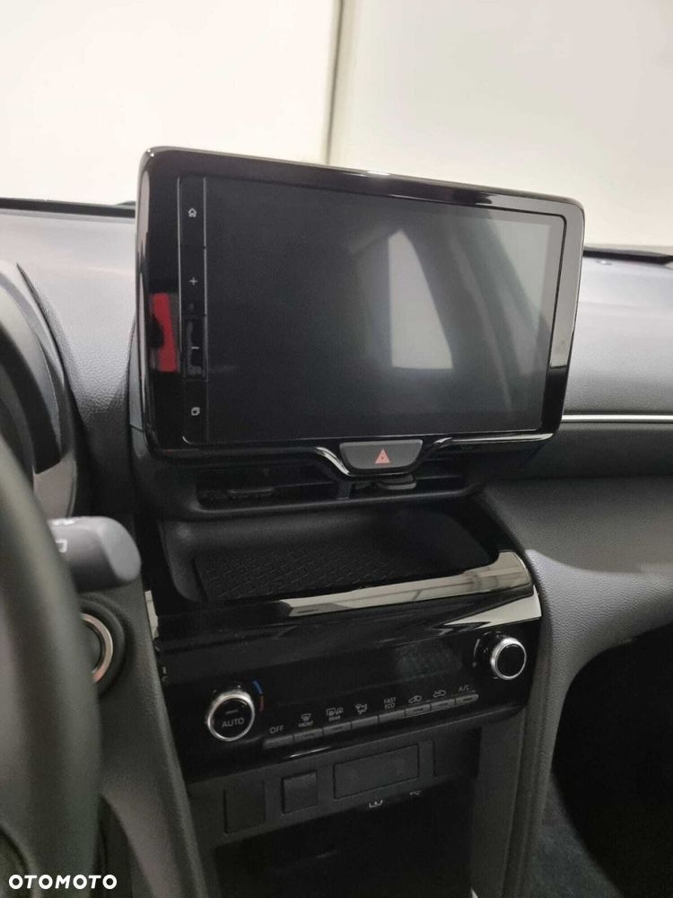 Toyota Yaris Cross - 21