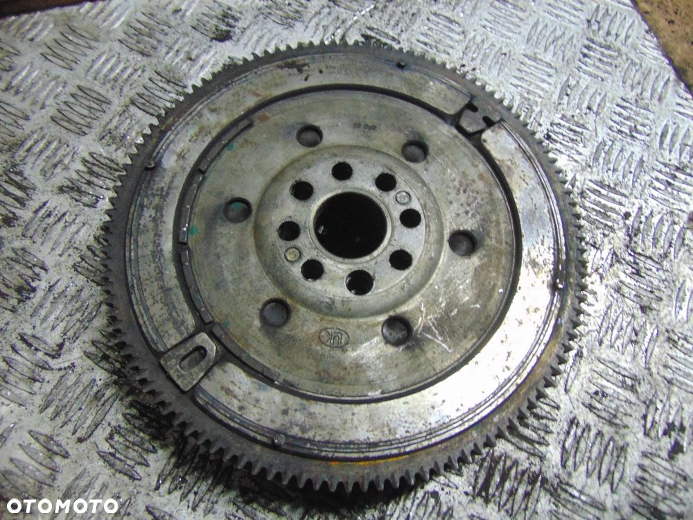 Koło zamachowe Dwumasowe BMW e46 2,0 D - 2