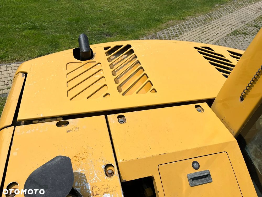 Caterpillar 307C - 11