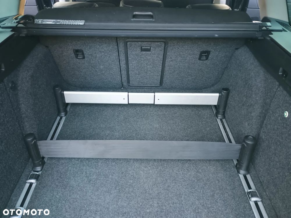 Skoda Superb 2.0 TDI DSG Elegance - 2