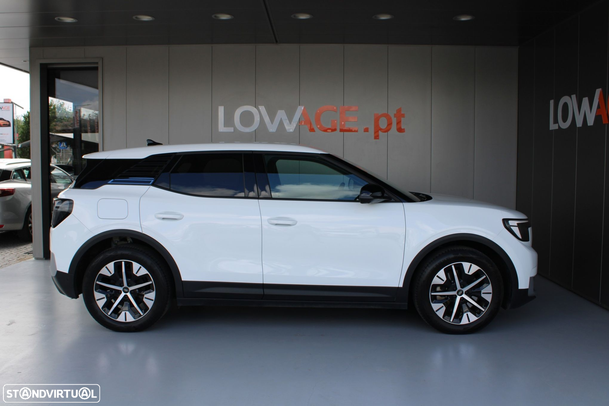 Ford Explorer 77 kWh Premium - 24
