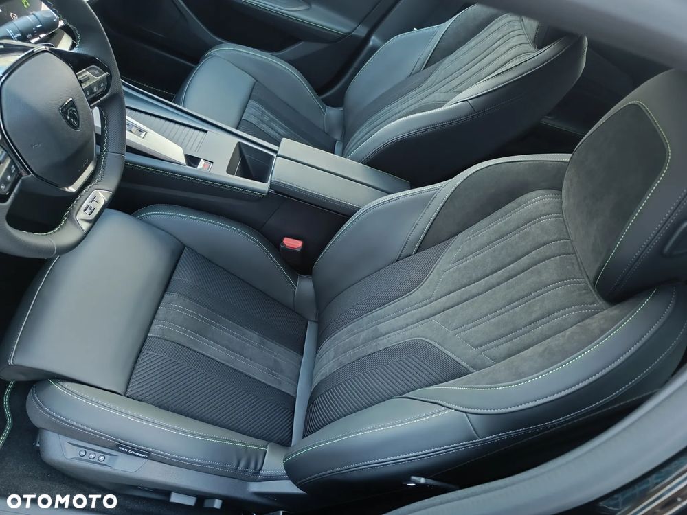 Peugeot 408 1.2 PureTech mHEV GT S&S e-DSC6 - 33