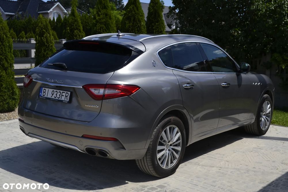 Maserati Levante - 13