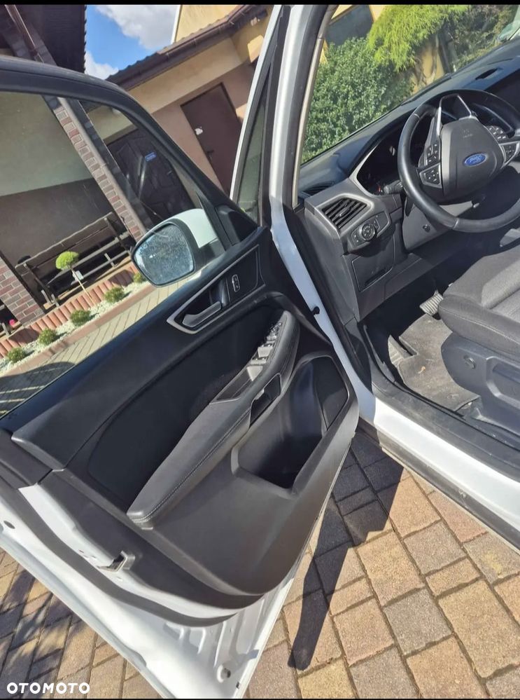 Ford Galaxy 2.0 EcoBlue 4WD Titanium - 12