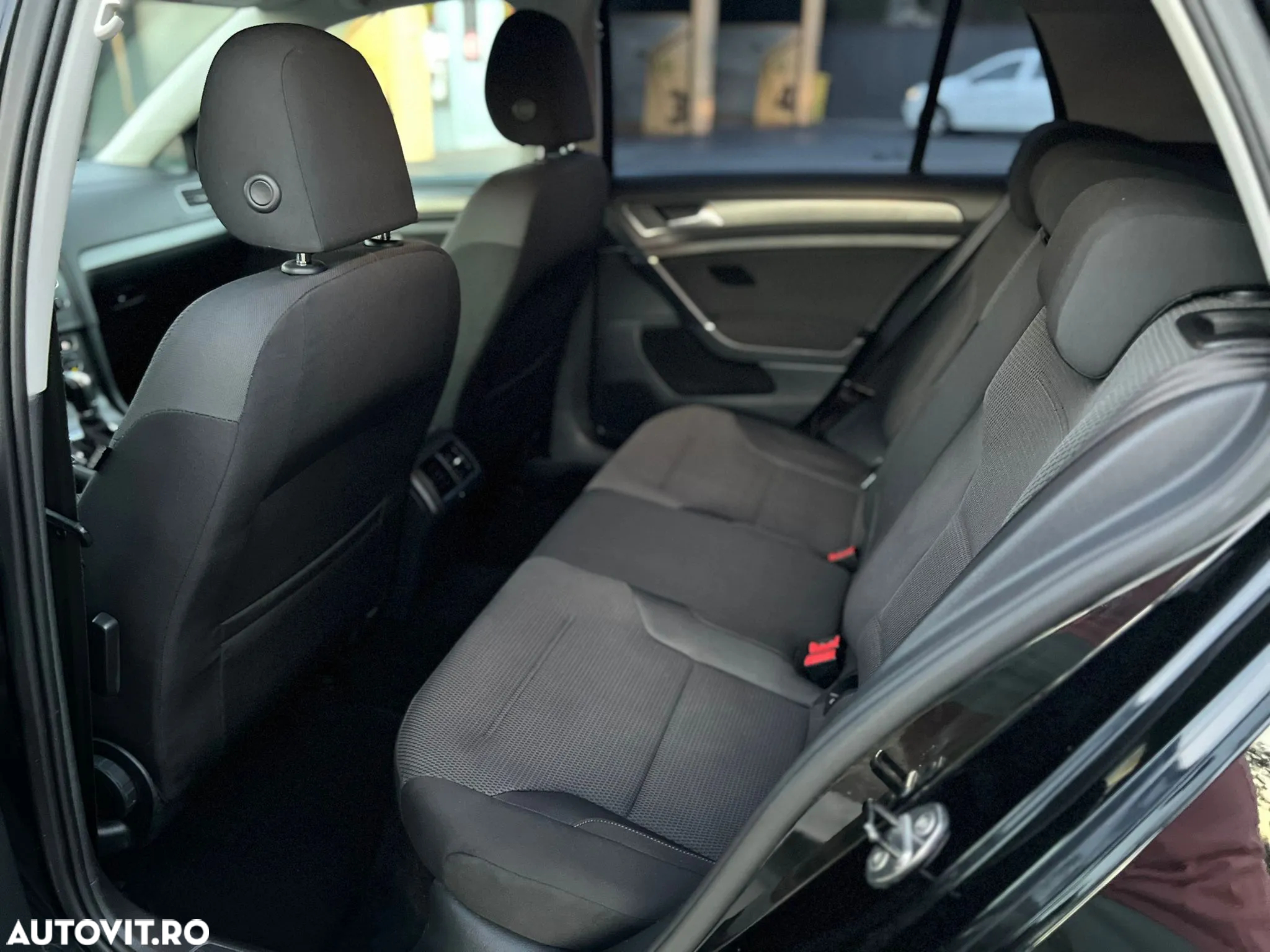 Volkswagen Golf 1.6 TDI (BlueMotion Technology) DSG Comfortline - 17
