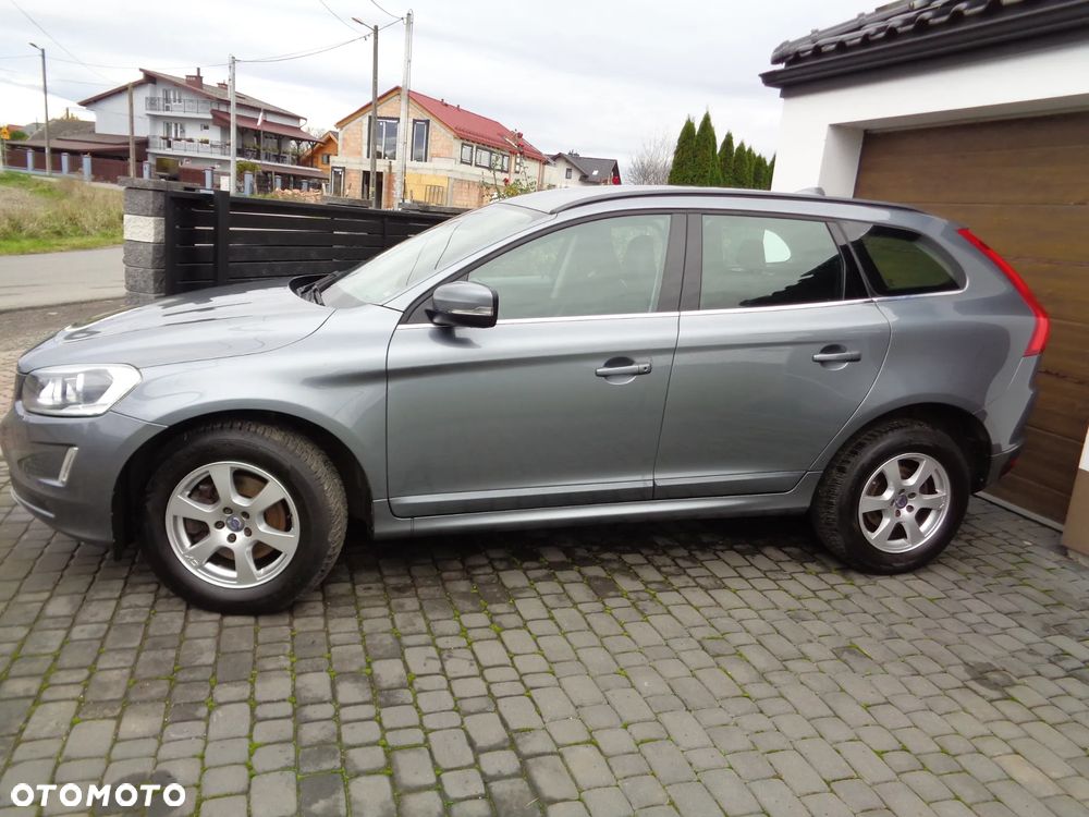 Volvo XC 60 - 4