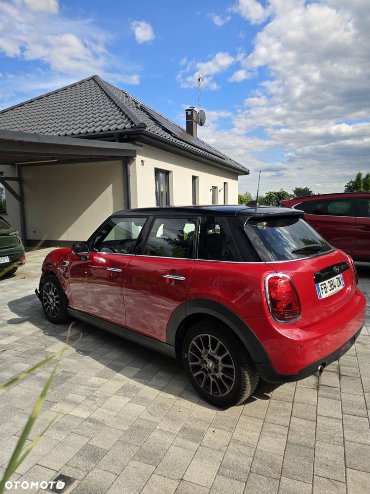 MINI Cooper Essential Trim - 9