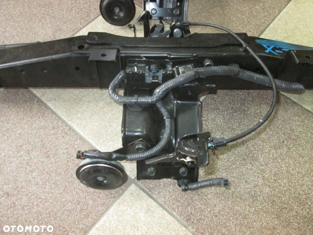 Pas przedni górny zamkowy NISSAN X-TRAIL T32 14R - 2