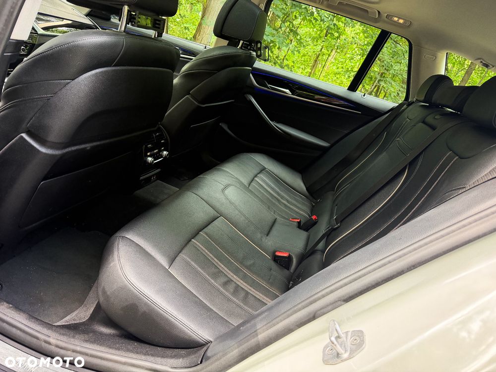 BMW Seria 5 530d xDrive mHEV Luxury Line - 20