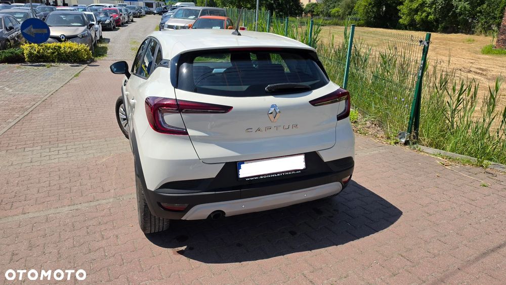 Renault Captur - 23