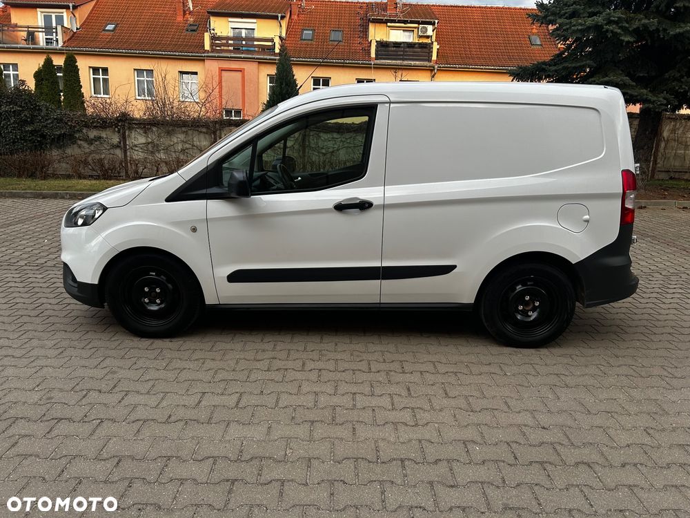 Ford Courier - 8