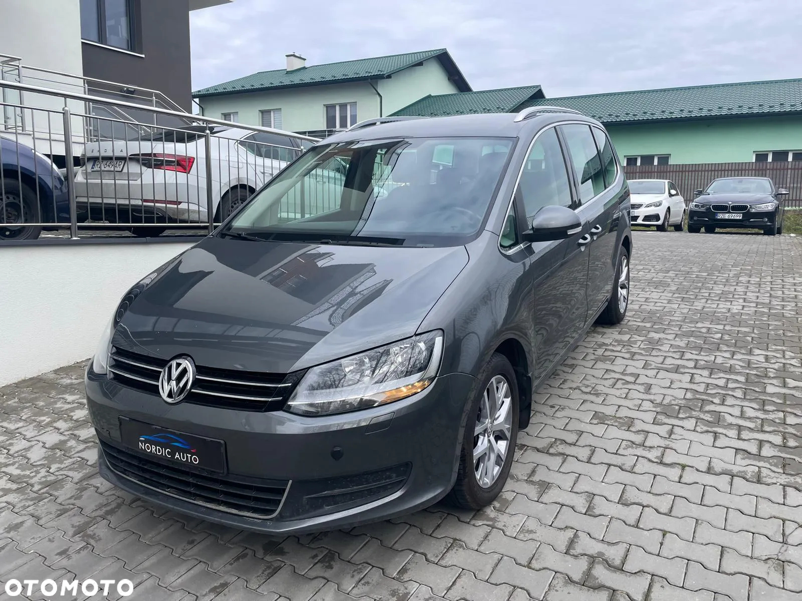 Volkswagen Sharan 2.0 TDI BlueMotion Technology Highline - 2