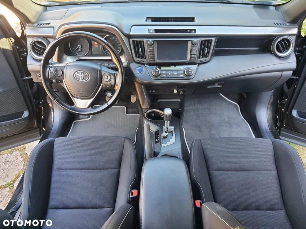 Toyota RAV4 Hybrid Premium 4x4 - 9