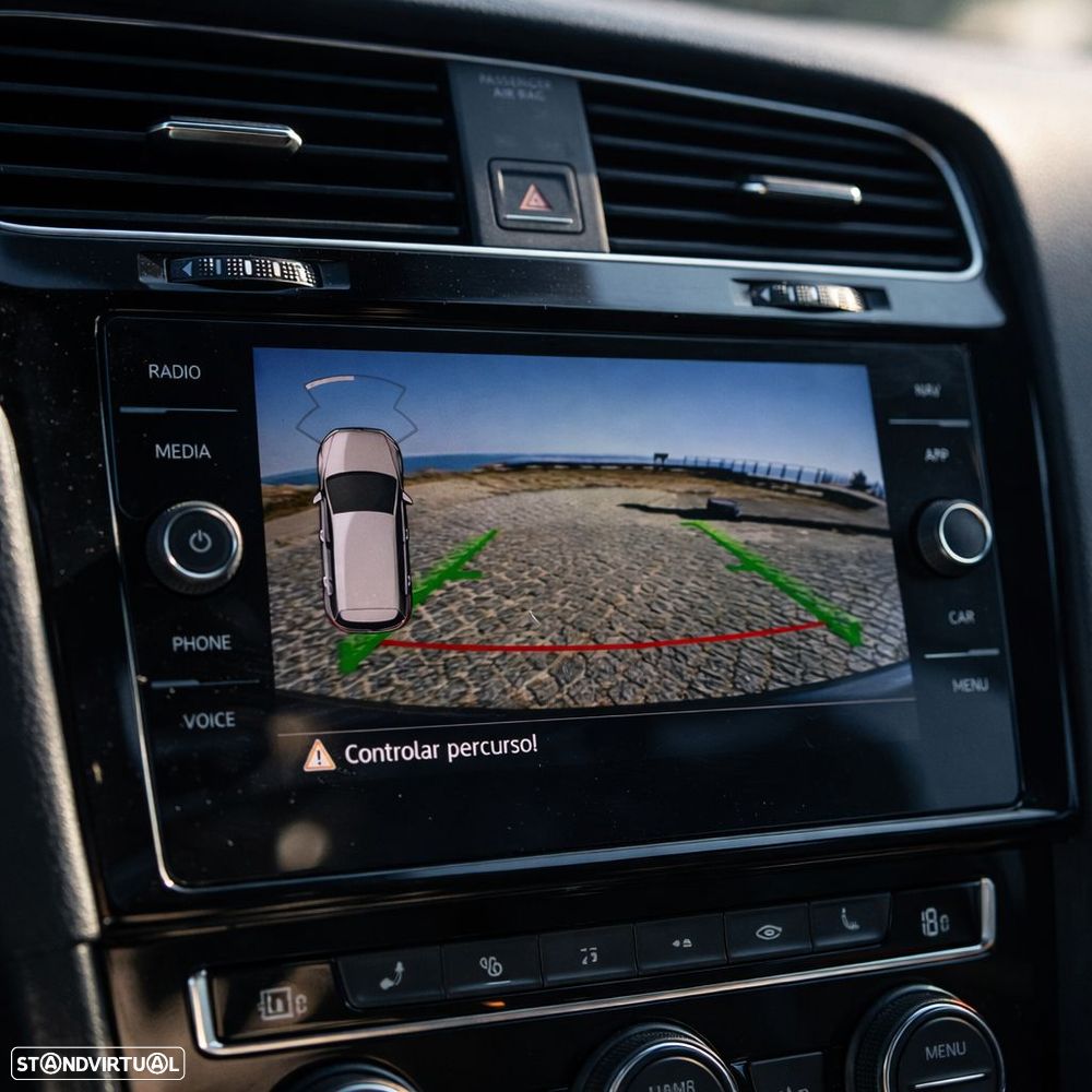 VW Golf 2.0 TSI GTI DSG - 23