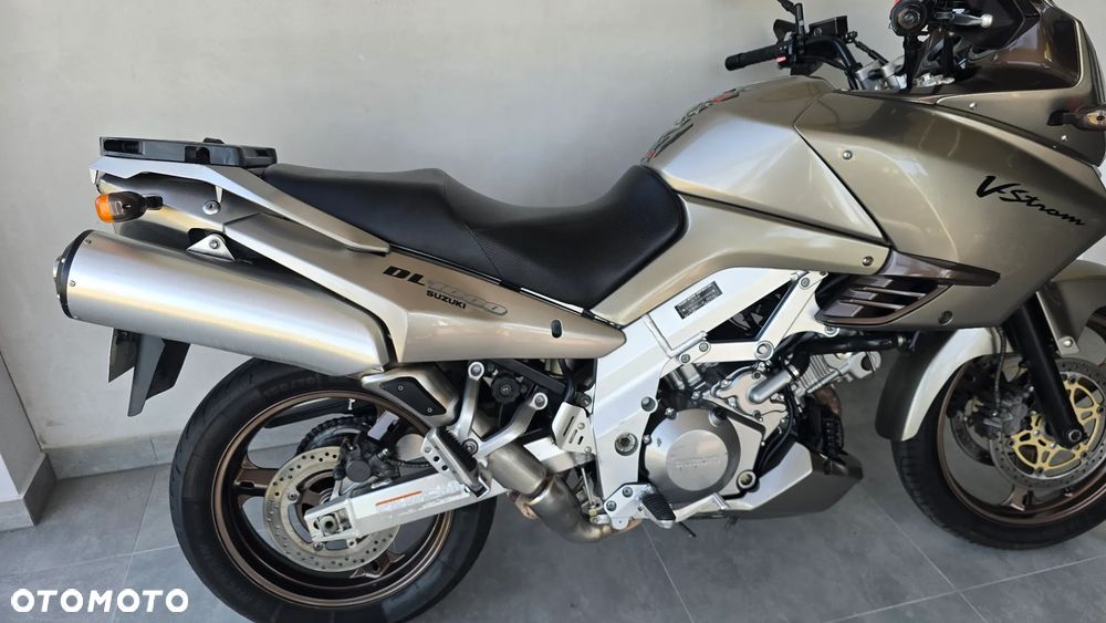 Suzuki V-STROM - 32