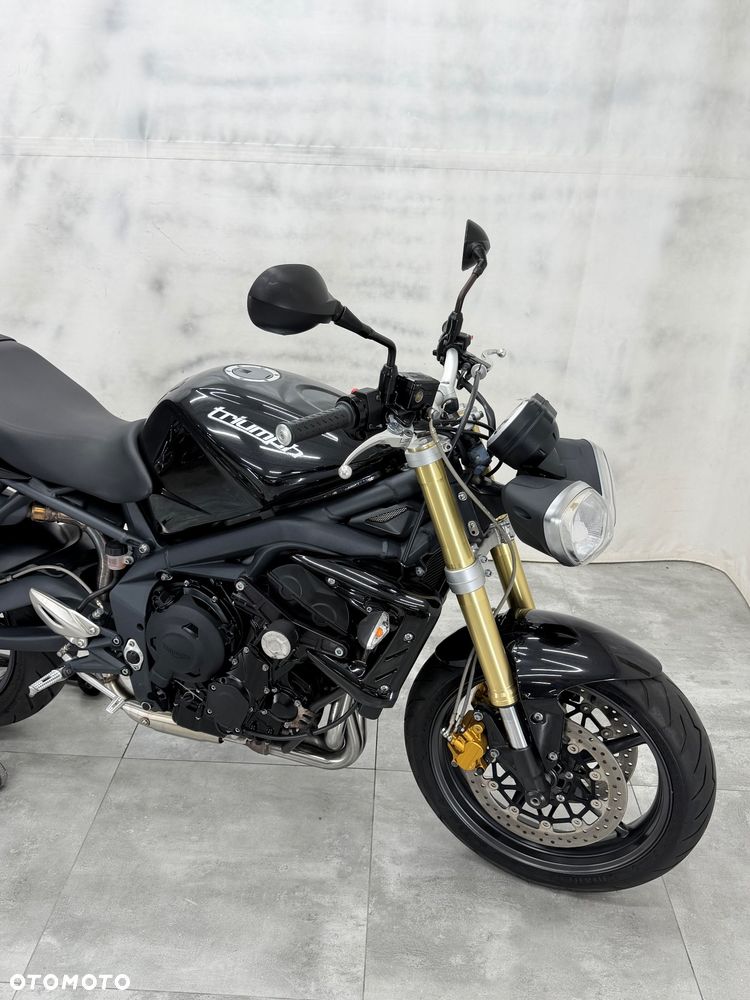 Triumph Street Triple - 19