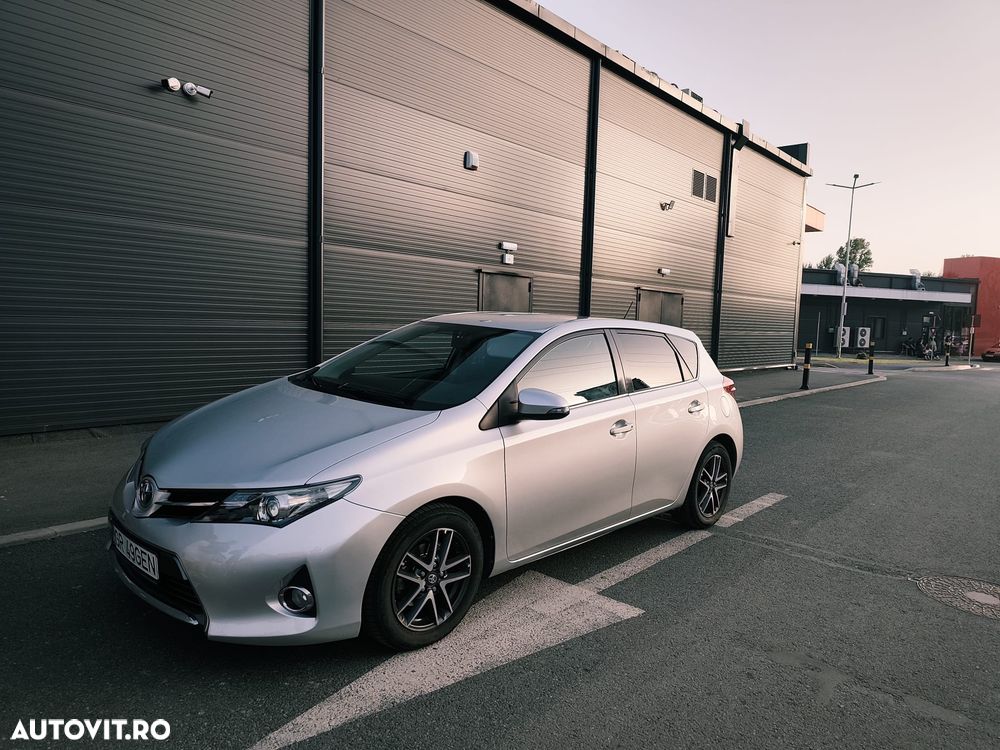 Toyota Auris - 17