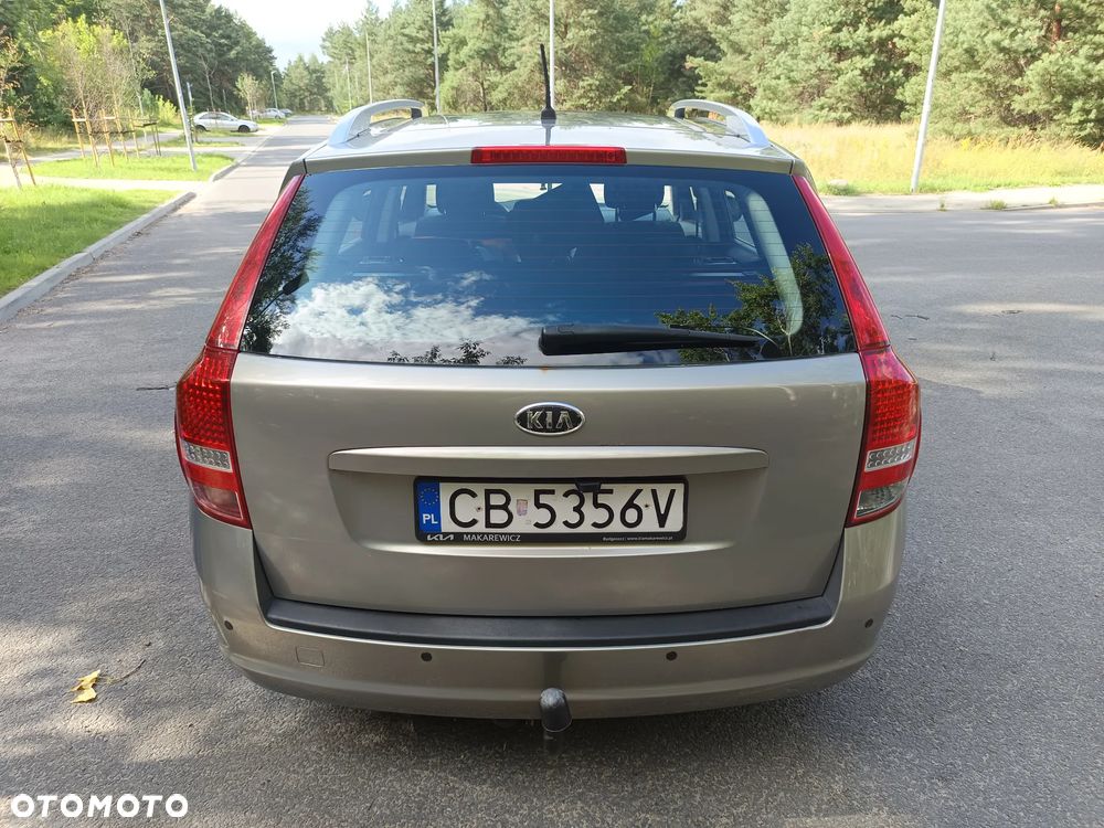 Kia Ceed - 6